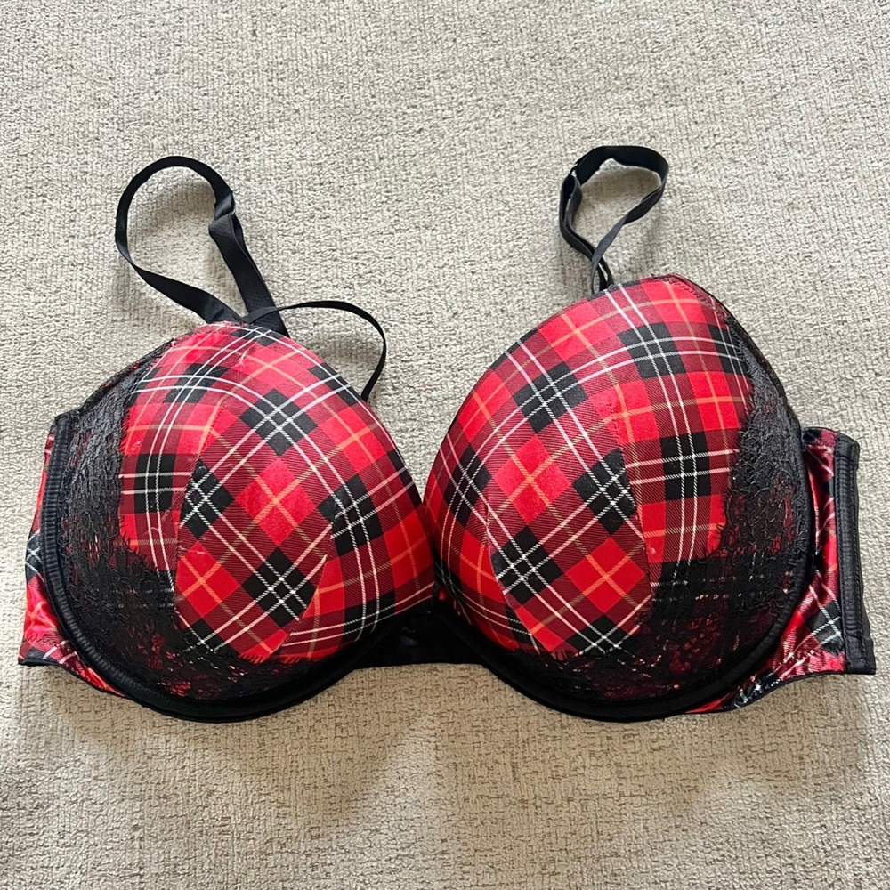 Victorias Secret Very Sexy Push-Up Bra 36DD Red Black Plaid Lace Underwire